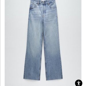 Zara NWT Wide Leg Jeans US 4. Never worn.